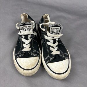 Converse One Star Youth Size 2 Black and White low top lace up sneakers